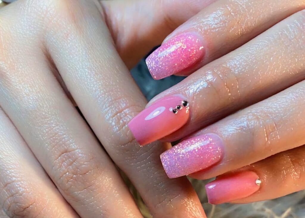 pink nails sparkles