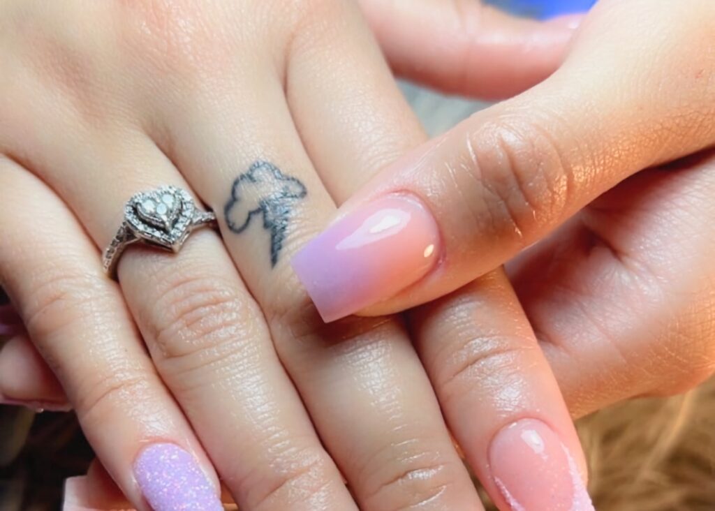 purple pink gradient nails